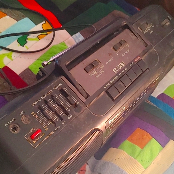 80s VINTAGE Stereo Radio Cassette Recorder - Picture 2 of 7